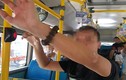 Người đàn ông thủ dâm trên xe buýt: bệnh hoạn thế nào?