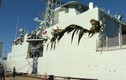 Tàu 24.700 tấn đâm khiến chiến hạm Canada “tơi tả”