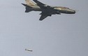 Ảnh “đôi cánh ma thuật” Su-22 Syria trúng đạn