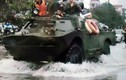 Điểm danh các loại xe quân sự giúp đồng bão lũ lụt