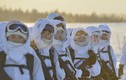 Xem “hotgirl” Quân đội Trung Quốc hành quân trong tuyết lạnh