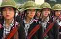 “Bóng hồng” dân quân tự vệ TP HCM luyện tập diễu binh