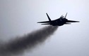 Siêu tiêm kích J-31 Trung Quốc xả khói đen mù trời