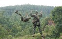 Quan sát trinh sát đặc nhiệm Việt Nam luyện tập
