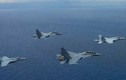 Ảnh QS ấn tượng tuần: Su-30 bay trên Biển Đông