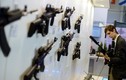 Kalashnikov mang súng “khủng” nào tới Paris trong tháng 6?
