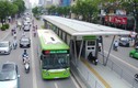 Giờ cao điểm, BRT Hà Nội đông nhưng không quá tải