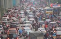 Video: Cận cảnh con đường chắp vá, không làn dài nhất Thủ đô
