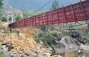 Xây cầu tạm cạnh cầu treo bị sập ở Lai Châu