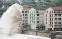 Siêu bão Chan-hom ập vào Trung Quốc 