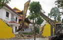 Cưỡng chế phá dỡ “nhà khủng” xây không phép