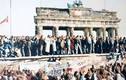 Những bức ảnh về Bức tường Berlin chia tách Đông Đức và Tây Đức