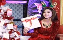 Trương Quỳnh Anh mặc siêu ngắn đón Noel ở Hà Nội