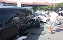 Hà Nội: Cadillac tiền tỷ rụng bánh sau va chạm với taxi