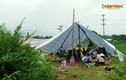 Cận cảnh người dân Hà Nội dựng lều phản đối xây nhà máy rác