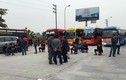 Chặn đoàn xe khách kéo lên Hà Nội “làm loạn” phản đối chuyển tuyến
