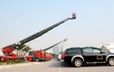 Xe chữa cháy Bộ Công an nhận từ Hàn Quốc có gì đặc biệt?