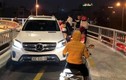 Tài xế Mercedes đi vào đường cho xe máy lĩnh kết đắng