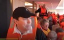 Video: Cảnh cứu hộ nghẹt thở trên tàu du lịch bị sóng đánh nghiêng