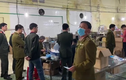 “Đột kích”, bắt quả tang Cty Việt Hàn sản xuất khẩu trang y tế bằng...giấy vệ sinh