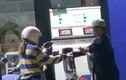 Trộm tiền của khách mua xăng bằng cách bơm nối số