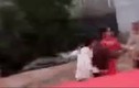 Video: Chú rể say rượu vung chân đạp thẳng vào bụng bố vợ trong ngày trọng đại