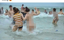 Xác minh tài khoản FB đăng thông nữ du khách “khỏa thân” tắm biển 