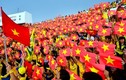 CĐV Sông Lam Nghệ An mang quốc kỳ nhuộm đỏ Đồng Nai