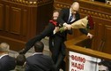 Các nghị sĩ Ukraine đấm nhau vì Thủ tướng Yatsenyuk