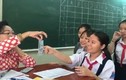 Cô giáo Sài Gòn thả tiền  mừng tuổi học trò kiểu "sang chảnh"