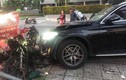 Xe Mercedes tông tài xế GrabBike tử vong, nữ tiếp viên hàng không bị thương nặng