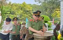 Bộ trưởng Bộ Công an dâng hương tri ân các Anh hùng - Liệt sĩ ở Tây Ninh
