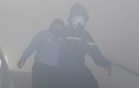 Xem cảnh sát lao vào khói độc, cứu người ở TTTM Savico