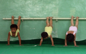 “Rùng mình” xem trẻ em TQ luyện tập thể thao ở lò luyện
