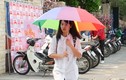 Ảnh: Thiếu nữ Hà Thành “ngụy trang” chống nắng nóng đầu mùa