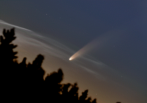 Ngắm sao chổi Neowise bay ngang Trái Đất, cơ hội 7000 năm có một