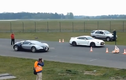 Nissan GT-R đối đầu với vua tốc độ Bugatti Veyron