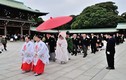 Đám cưới cầu kỳ theo nghi thức Thần đạo của Nhật Bản 