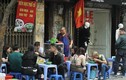 Mùng 2 Tết, hàng ăn vỉa hè Hà Nội tăng giá vẫn đắt khách