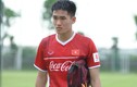 Soi chàng trung vệ mặt thư sinh, tinh thần thép của U23 Việt Nam