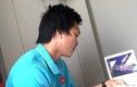 Tuấn Anh bị đồng đội ĐT Việt Nam trêu là "ông cụ non" vì chăm đọc sách 