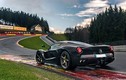 Màn drifting “suýt chết” của Ferrari LaFerrari