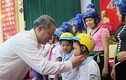 HVN tặng 1.000 mũ bảo hiểm cho đồng bào Sơn La