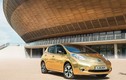 Ngắm xe điện Nissan Leaf mạ vàng đầy “sang chảnh“