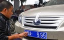 Hàng chục ôtô hạng sang tiền tỷ đeo biển “rởm” tại VN