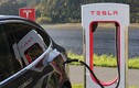 Đào Bitcoin miễn phí trong xe ôtô điện Tesla Model S