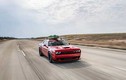 Cây thông Noel nhanh nhất - Dodge Challenger Hellcat 
