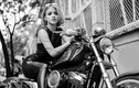 Chân dài Sài thành đọ dáng môtô Harley-Davidson 48