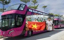 Xem xe buýt mui trần đưa tuyển U23 Việt Nam diễu hành