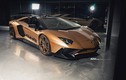 Lamborghini Aventador SV mui trần độ "khoác áo" vàng cực độc 